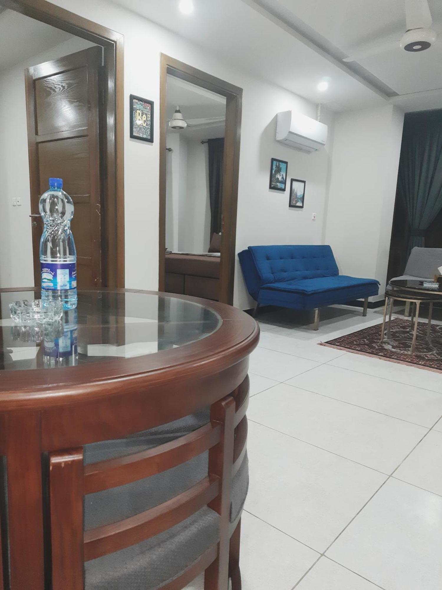 Northern Suites Bahria Town Rawalpindi Room photo